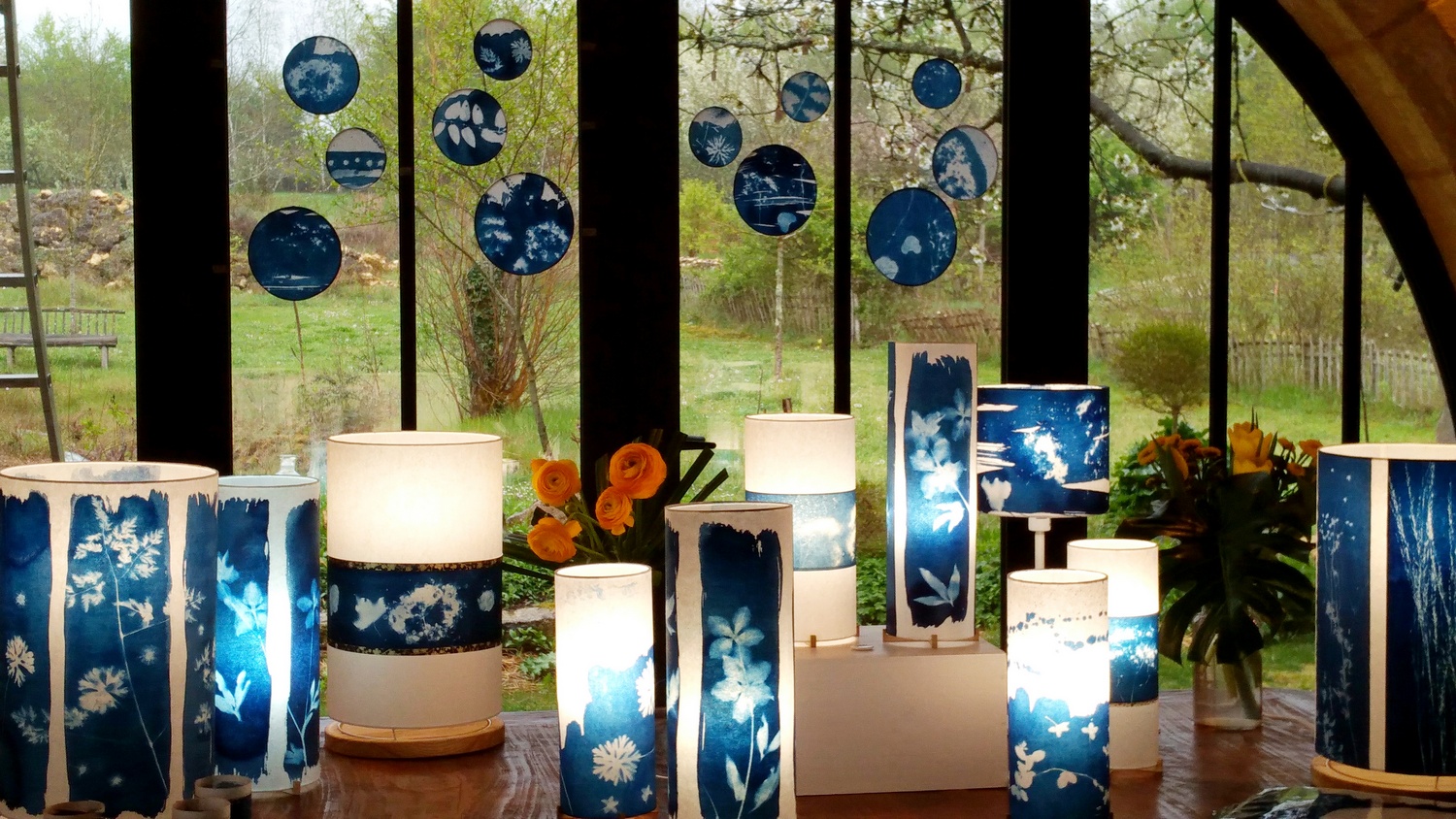 Lampes bleu de prusse en cyanotype