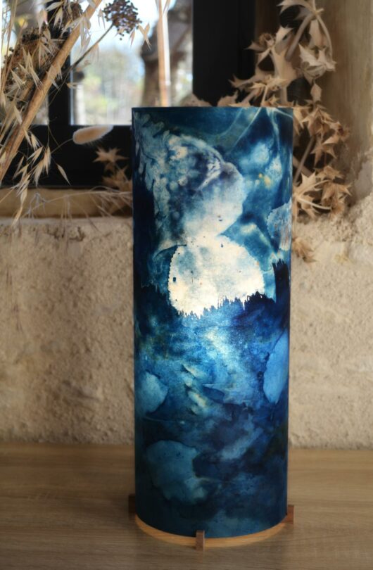 Lampe en cyanotype clair-obscur végétal – Image 4
