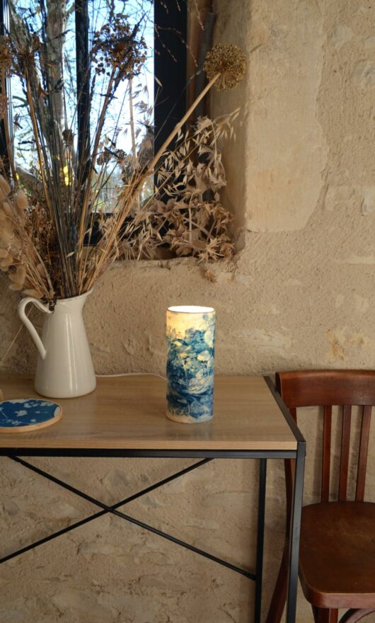 Lampe en cyanotype paysage printanier