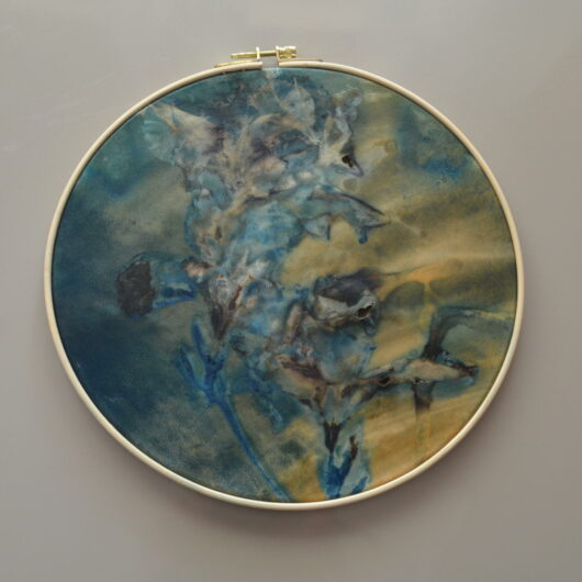 Cyanotype "bulle de bonheur à fleur de peau" sur parchemin à l'iris – Image 2