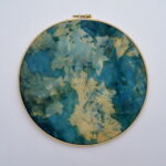 Cyanotype "bulle de bonheur à fleur de peau" sur parchemin à la bryone