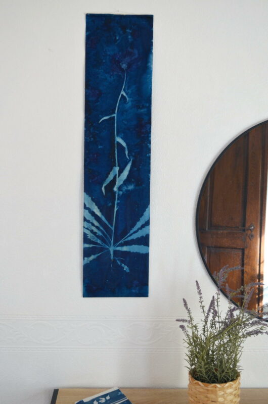 Cyanotype en kakémono au pissenlit