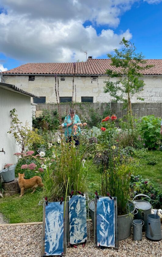 Stage de cyanotype, créativité et féminin sacré à Saintes / Les Gonds – Image 3